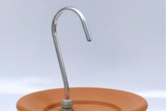 Fonte gato 3 litros de cerâmica, no Mercado Livre (R$ 78,50)