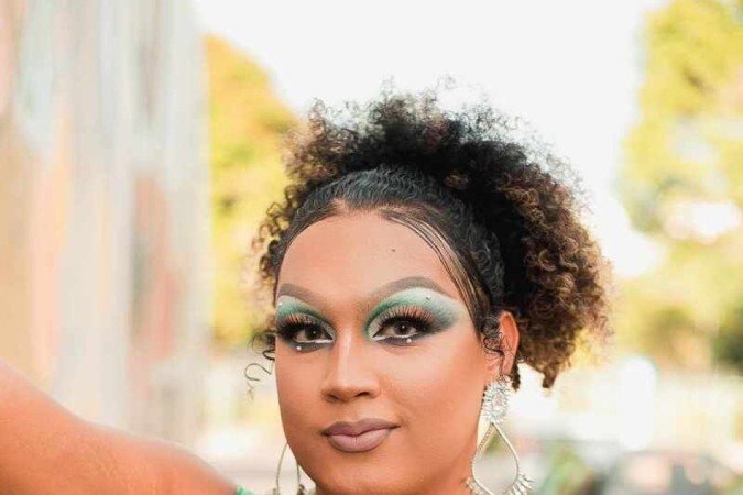 Gherald George Almeida capricha na make para dar vida a Raykka Rica