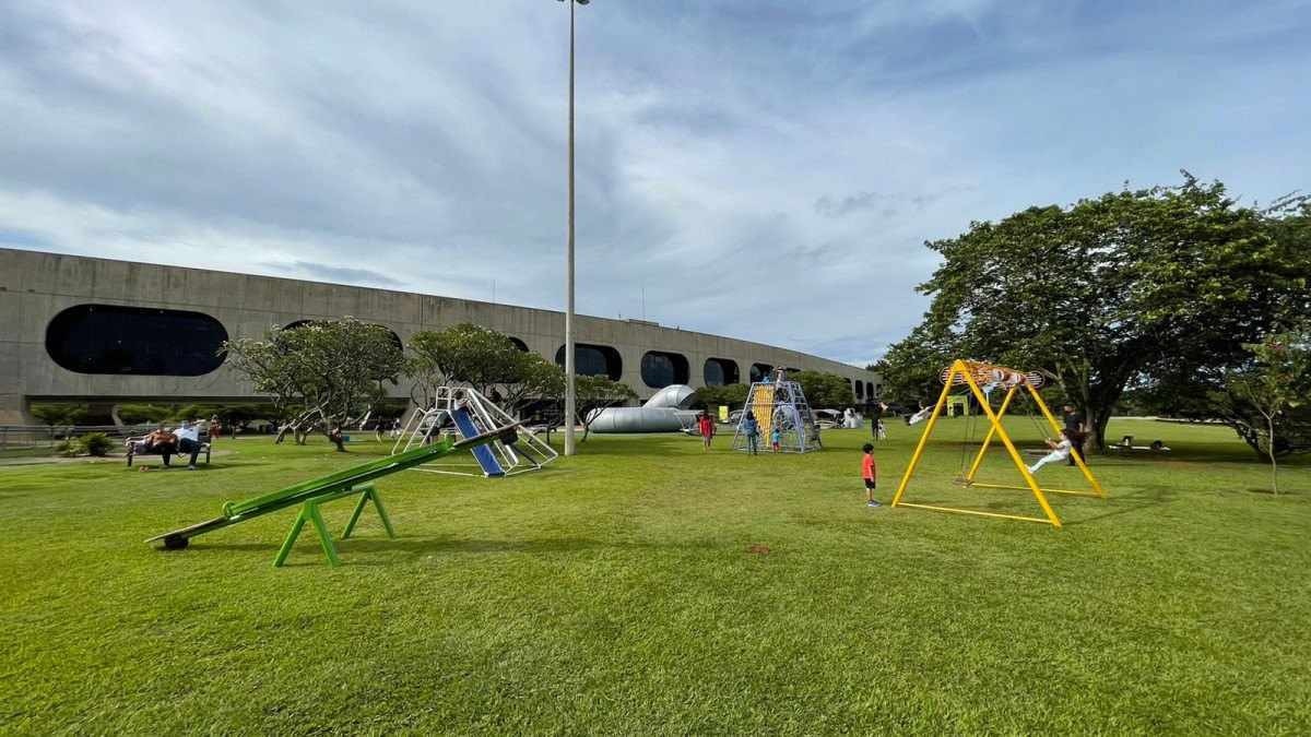 CCBB recebe parque de diversões sonoro Diversom, do Circo Teatro Udi Grudi