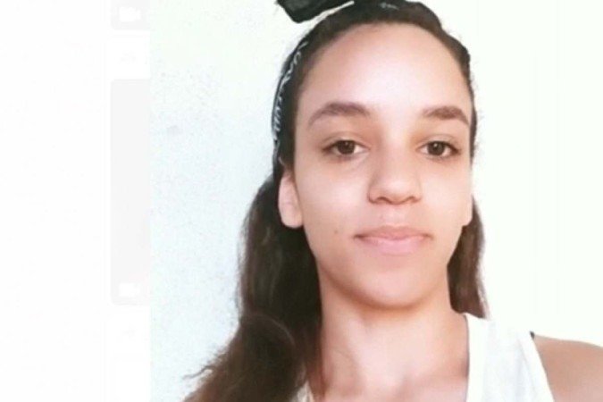 Karen tem apostado em videoaulas mesmo antes de as teleaulas da SEE-DF come&ccedil;arem  