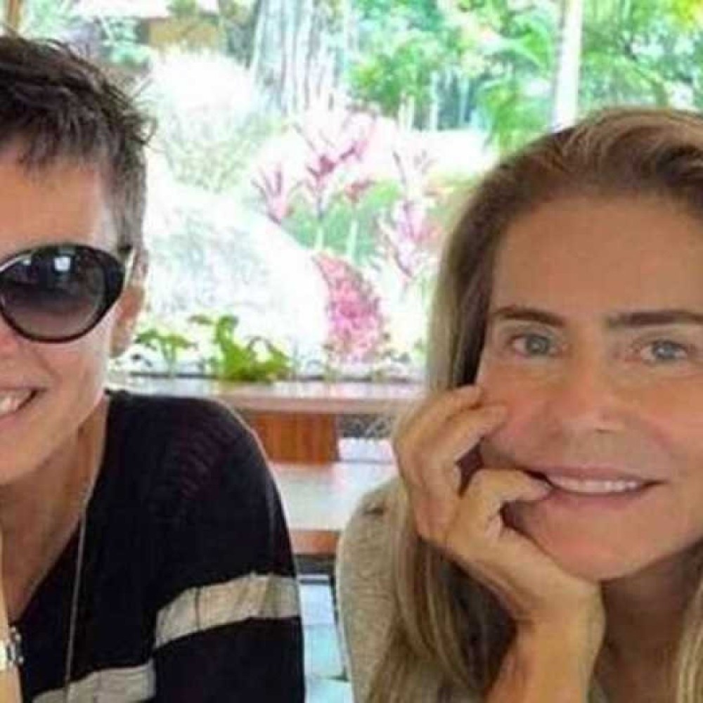 Maitê Proença e Adriana Calcanhotto aparecem juntas em cliques raros