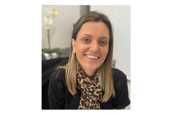 Glaucia quer continuar ajudando seus alunos, assim ela também aprimora a carreira e avança em seu objetivo - (crédito: Arquivo pessoal) Glaucia quer continuar ajudando seus alunos, assim ela também aprimora a carreira e avança em seu objetivo - (crédito: Arquivo pessoal)