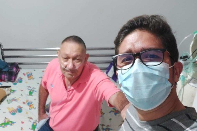 Victor ao lado do advogado Luís Carlos Giraldo que compartilhou uma despedida: 'sua vontade será realizada' - (crédito: @LuisCGiraldo/Twitter/Reprodução) Victor ao lado do advogado Luís Carlos Giraldo que compartilhou uma despedida: 'sua vontade será realizada' - (crédito: @LuisCGiraldo/Twitter/Reprodução)