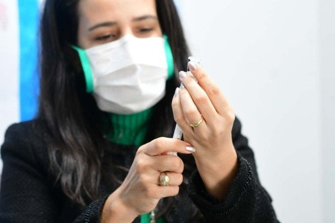 Média de infecções cresceu 1.458,4% em relação ao dado de 14 dias atrás - (crédito: Ed Alves/CB) Média de infecções cresceu 1.458,4% em relação ao dado de 14 dias atrás - (crédito: Ed Alves/CB)