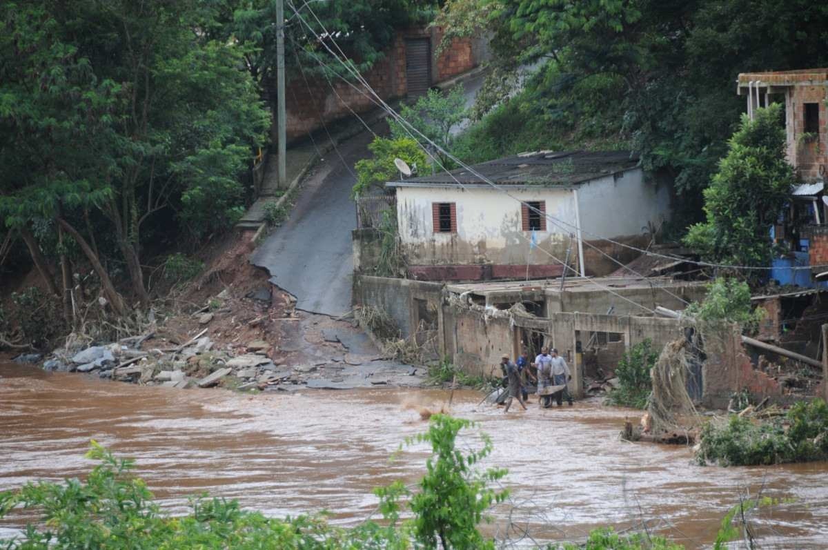 Governo aciona aeronaves das Forças Armadas para atuar no Rio