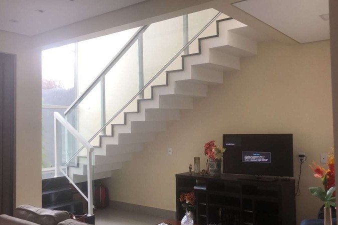 Escada feita para casa no Guará 2