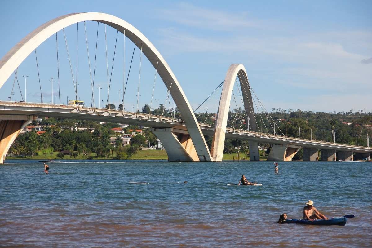 Brasileiros saltarão da Ponte JK em preparação para Pan-Americano