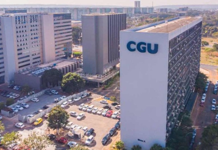 CGU revoga ato que limitava manifestação política de servidores nas redes