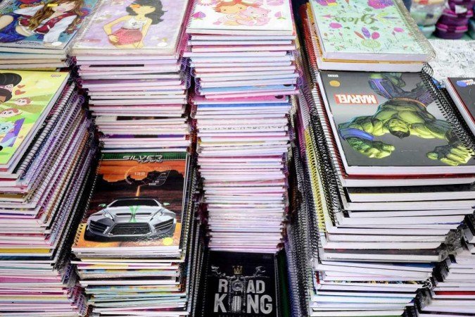  25/01/2022 Crédito: Marcelo Ferreira/CB/D.A Press. Brasil. Brasilia - DF - Volta as aulas, compra de material escolar.