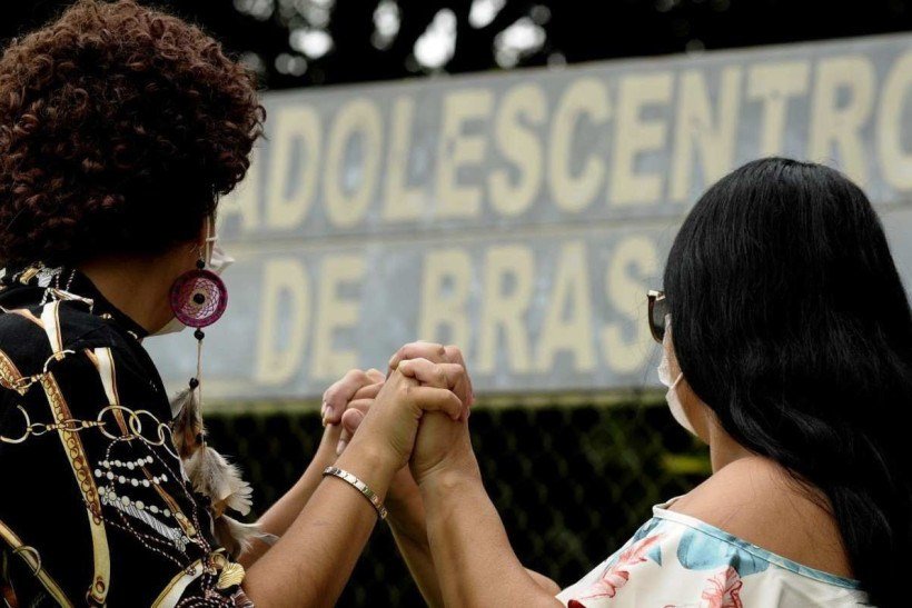  25/01/2022 Crédito: Carlos Vieira/CB.  Cidades. Aumento dos atendimentos  psicossociais no DF 2019 a 2021. Mãe e filha no Adolescentro na 605 Sul.