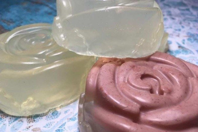 Sabonetes produzidos artesanalmente por Osilson 