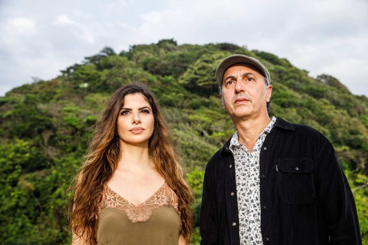 Roberta Spindel e Zeca Baleiro lançam single 'Eu chamo de coragem'