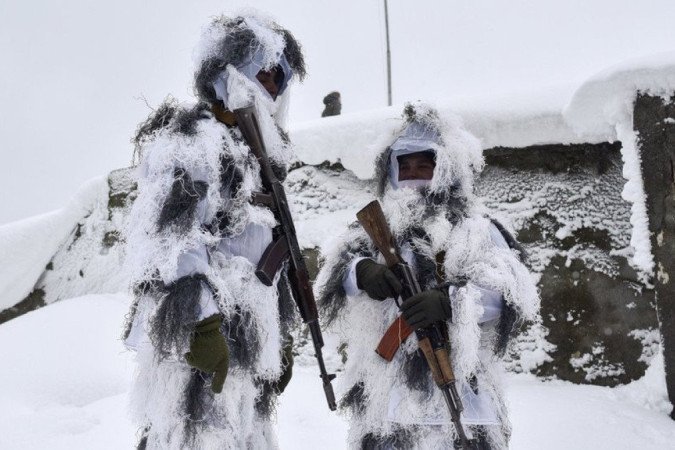 Os países-membros da Otan estão avaliando até que ponto deveriam ajudar a Ucrânia no conflito com a Rússia. -  (crédito: EPA)