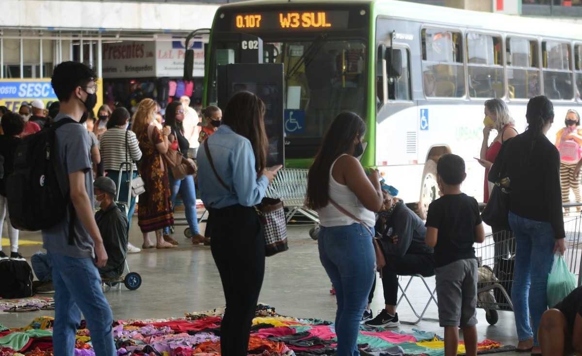 Em janeiro, casos de covid-19 no Distrito Federal subiram 3.190%