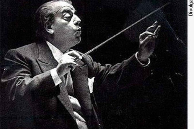 Heitor Villa-Lobos, o mais talentoso músico surgido com o movimento modernista
 