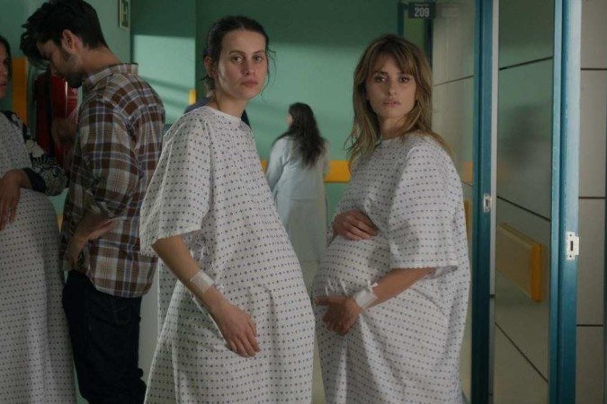 Filme de Pedro Almodóvar, Mães paralelas -  (crédito: Netflix/ Divulgação)
