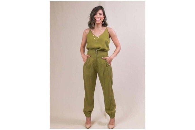 Camila Côrte é a idealizadora do perfil Consumencia, no instagram, que acumula quase 200 mil seguidores