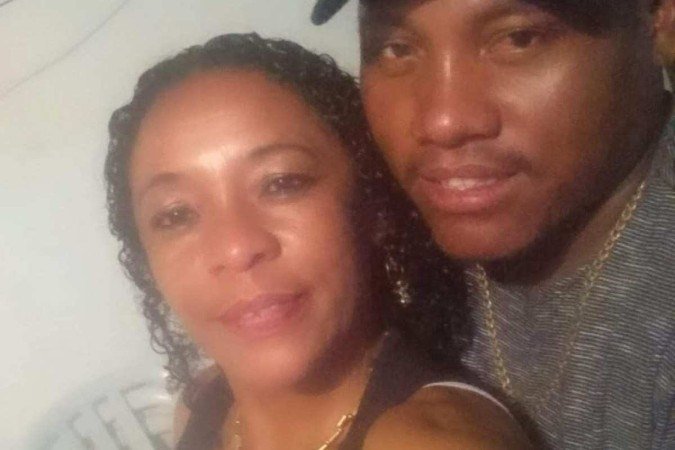 Adenilson Costa esfaqueou cinco pessoas