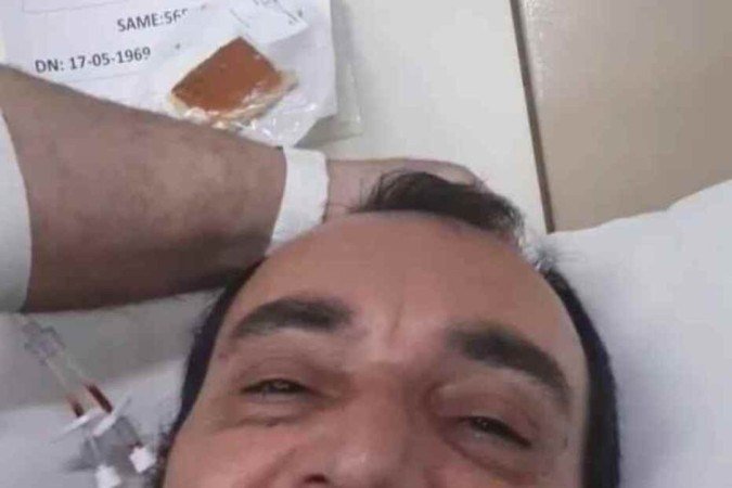 Músico espera por cirurgia fundamental para seguir trabalhando. - (crédito: Reprodução/Instagram) Músico espera por cirurgia fundamental para seguir trabalhando. - (crédito: Reprodução/Instagram)