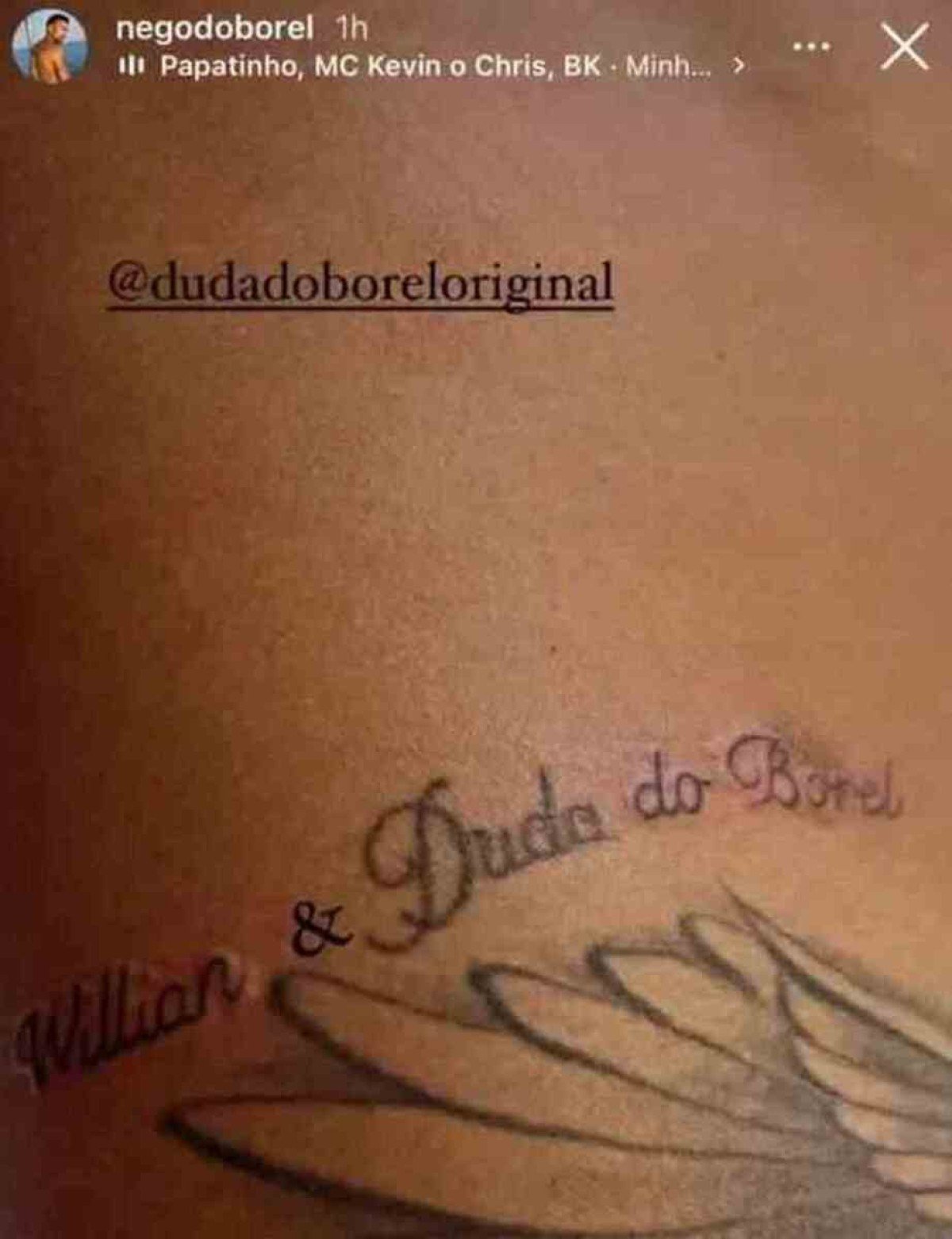 Nego do Borel cobre tatuagem que fez em homenagem a Duda Reis