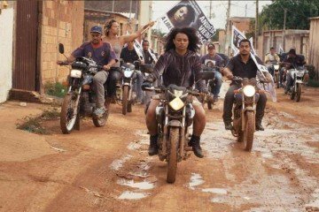 Cena do filme Mato seco em chamas 