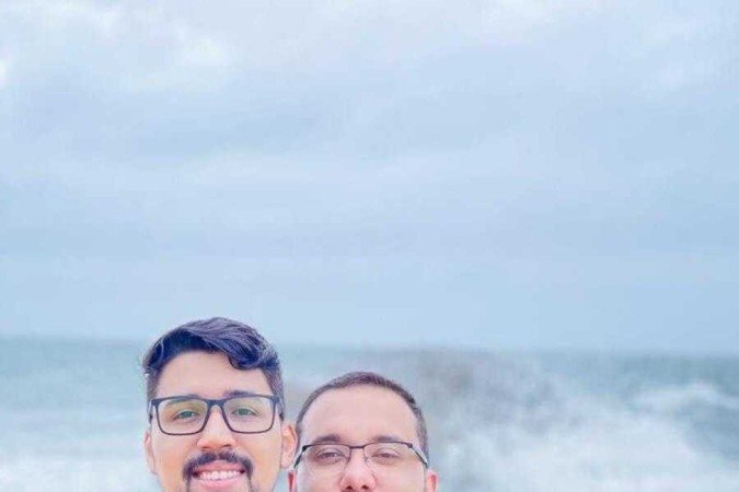  Maturidade nem sempre tem a ver com idade. Para Rafael, de 33, e Victor, 25, os oito anos de diferença não são um problema