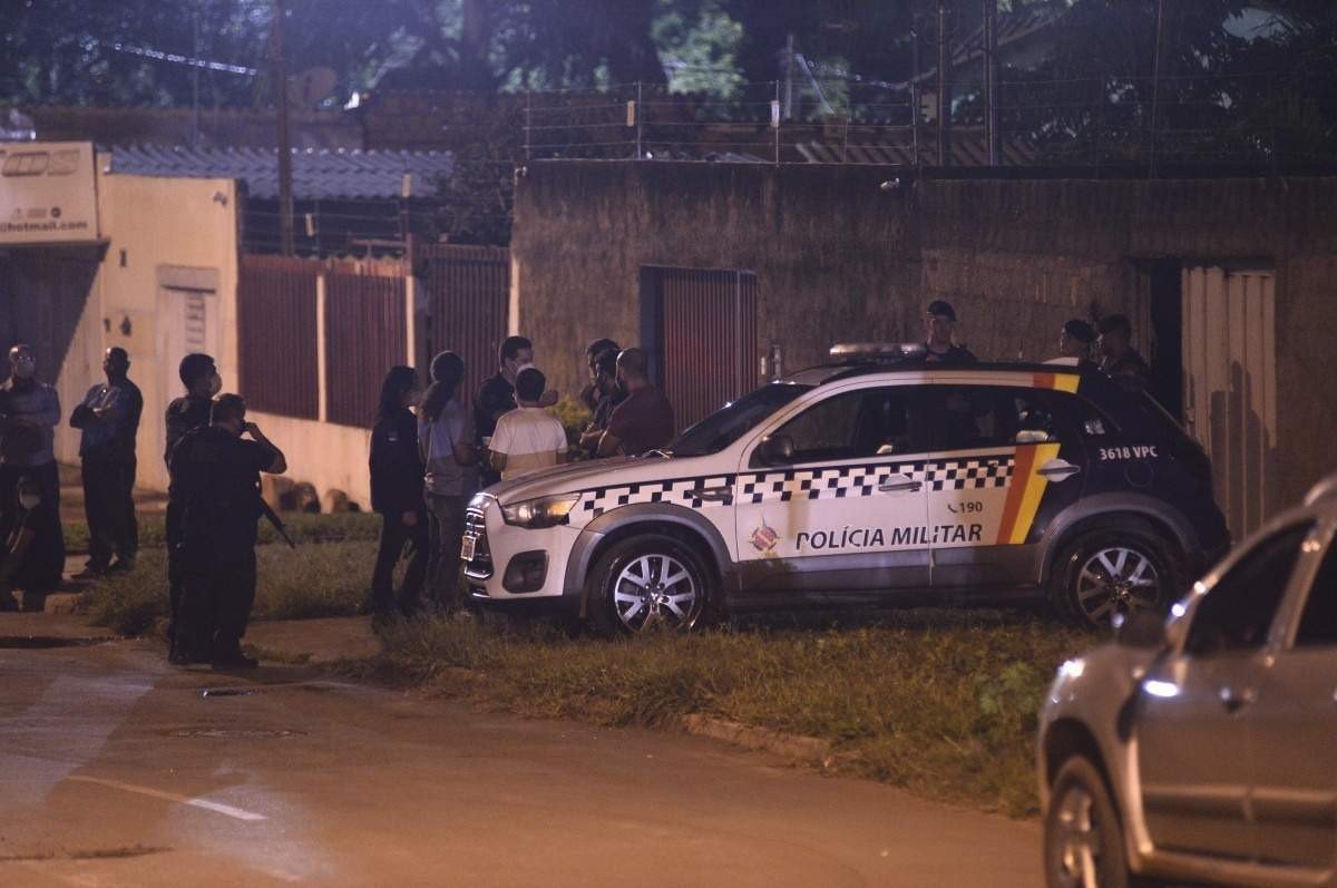  11/02/2022 Crédito: Minervino Júnior/CB/D.A Press. Brasil.  Brasilia - DF. Casa onde PM matou a família incendiou a casa e tirou a própria vida em Planaltina. 