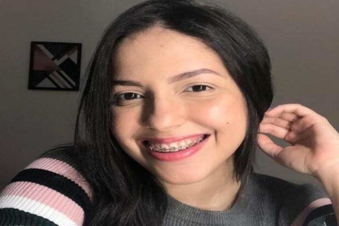 A limoeirense Daiane Souza sempre foi apaixonada pela escrita, mas revelou a importância de buscar conteúdo em diferentes áreas para conquistar um bom resultado no Exame