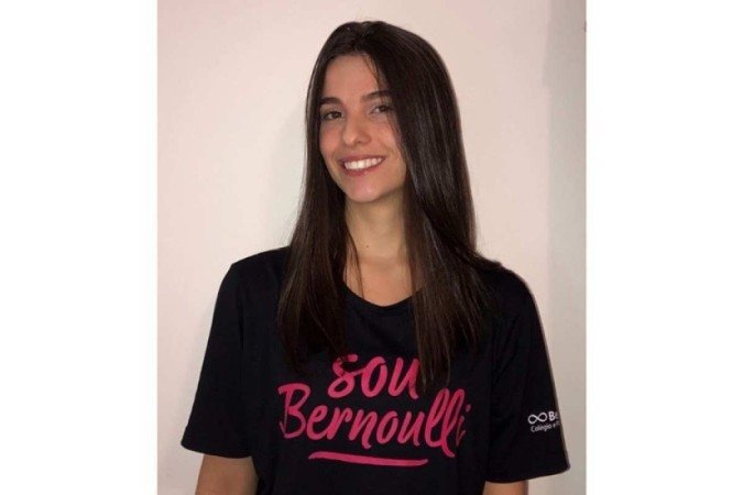 Carolina mora em Juiz de Fora