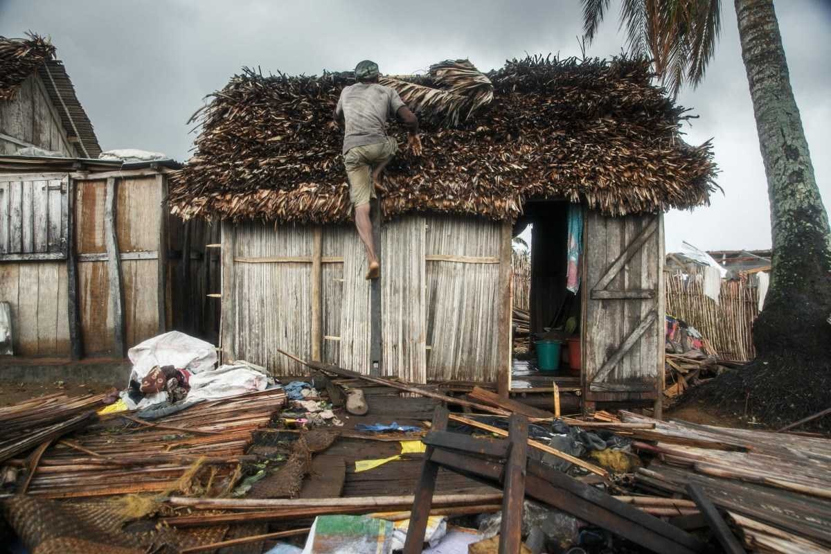 Sobe para 111 número de mortos por ciclone Batsirai em Madagascar