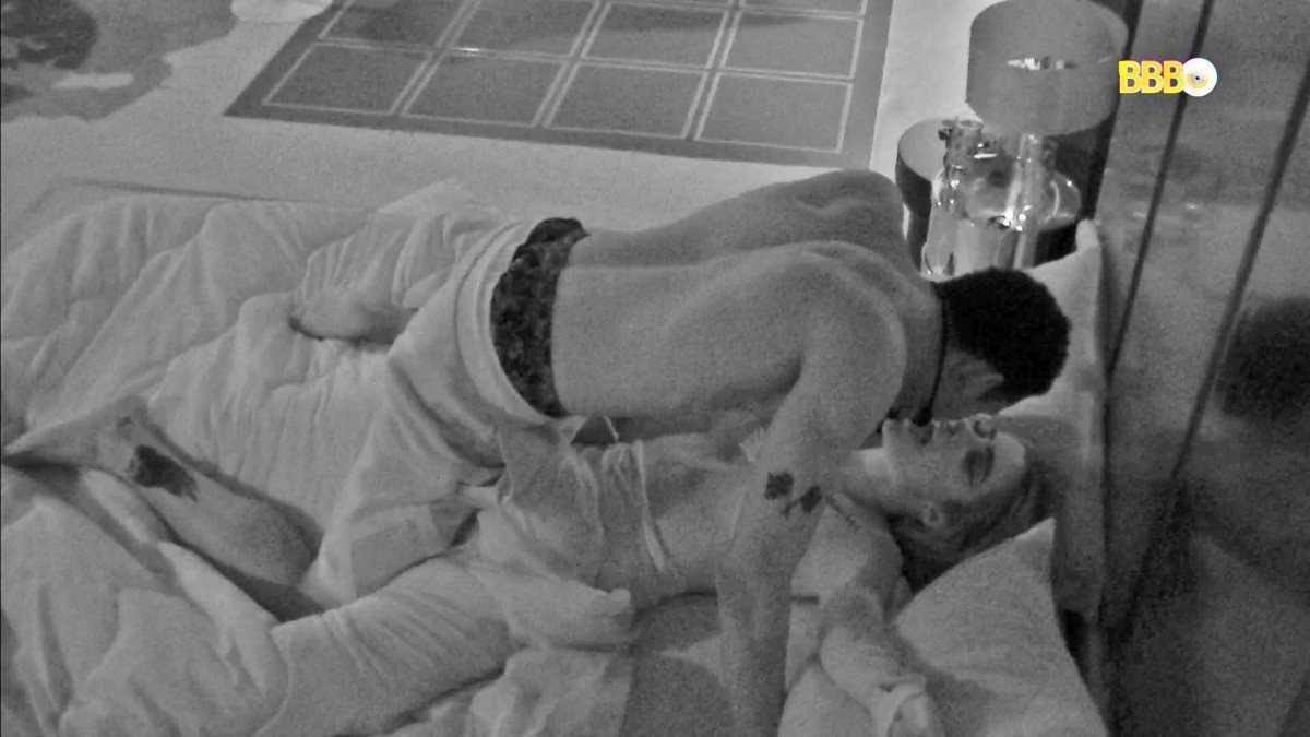 O beijo mais aguardado pelo público nesta edição do BBB finalmente aconteceu!