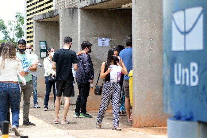  13/02/2022. Crédito: Ed Alves/CB/D.A Press. Brasil. Brasília - DF. Cidades. PAS 2022 . Prova na UnB. 