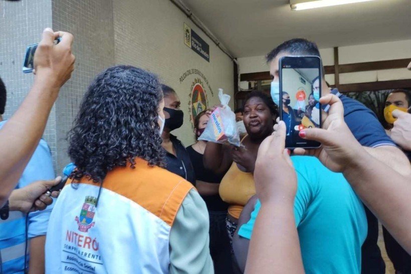 Thais Conceição, esposa de Hiago, pediu justiça e afirma que quer o policial, Carlos, preso