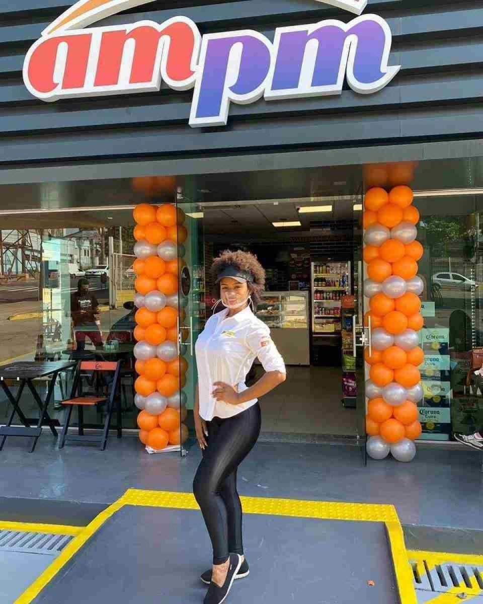 De manicure a modelo, Natália Deodato já teve dezenas de empregos