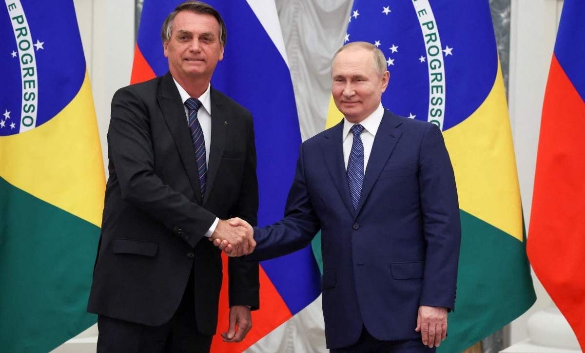 Por telefone, Putin diz a Bolsonaro que fornecimento de fertilizantes continua