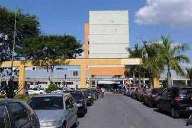 Homem precisou ser levado ao Hospital Regional de Betim - (crédito: Gladyston Rodrigues/EM/D.A Press - 08/03/2016) Homem precisou ser levado ao Hospital Regional de Betim - (crédito: Gladyston Rodrigues/EM/D.A Press - 08/03/2016)