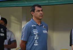 Santos anuncia saída de Fábio Carille antes de clássico pelo Paulistão