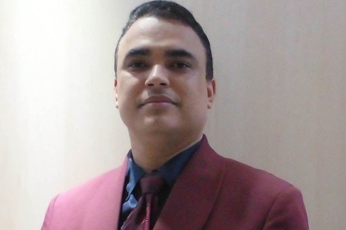 O professor Sandro Gomes promove o O professor Sandro Gomes promove o