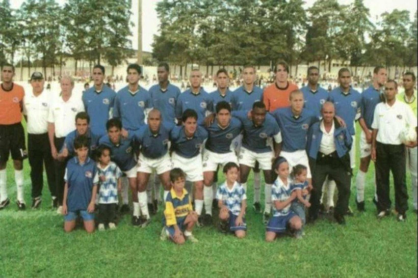 Elenco do CFZ campeão candango em 2002