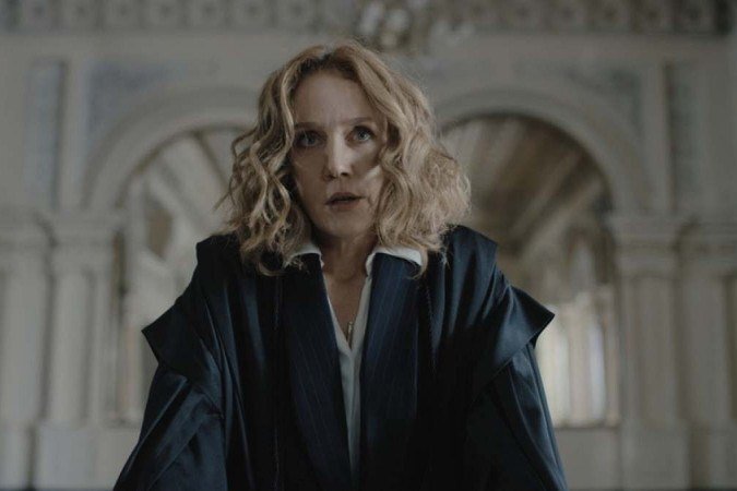Camila Morgado vive advogada criminalista em série brasileira - (crédito: Reprodução/Prime Video) Camila Morgado vive advogada criminalista em série brasileira - (crédito: Reprodução/Prime Video)