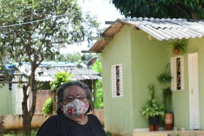  Crédito: Ed Alves/CB/D.A Press. Brasil. Brasília - DF. Cidades.  
Izabel Cristina Guimaraes trabalha na instituição há 16 anos. Qualquer doação de móveis, roupas, brinquedos e alimentos ajuda a comunidade