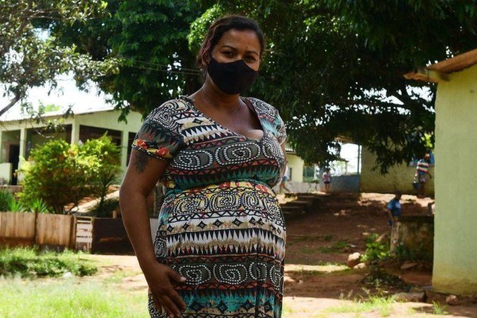  Rafaela Alves Pinheiro, 32 anos, descobriu o vírus há 14 anos e foi acolhida pela Fale