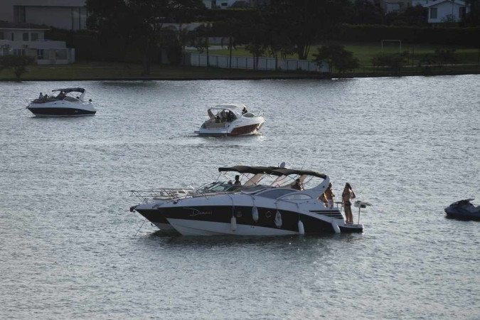 Neste período aumenta o número de embarcações no Lago Paranoá, mas todas precisam estar em ordem - (crédito: Minervino Júnior/CB/D.A.Press) Neste período aumenta o número de embarcações no Lago Paranoá, mas todas precisam estar em ordem - (crédito: Minervino Júnior/CB/D.A.Press)