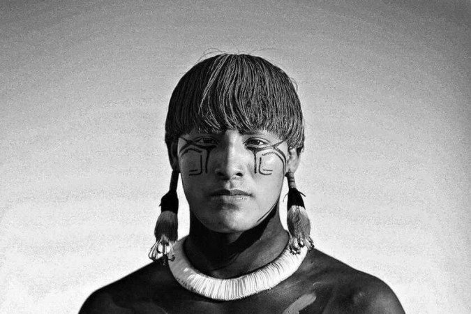 Fotos de Ricardo Stuckert no livro Povos Originários - Guerreiros do tempo