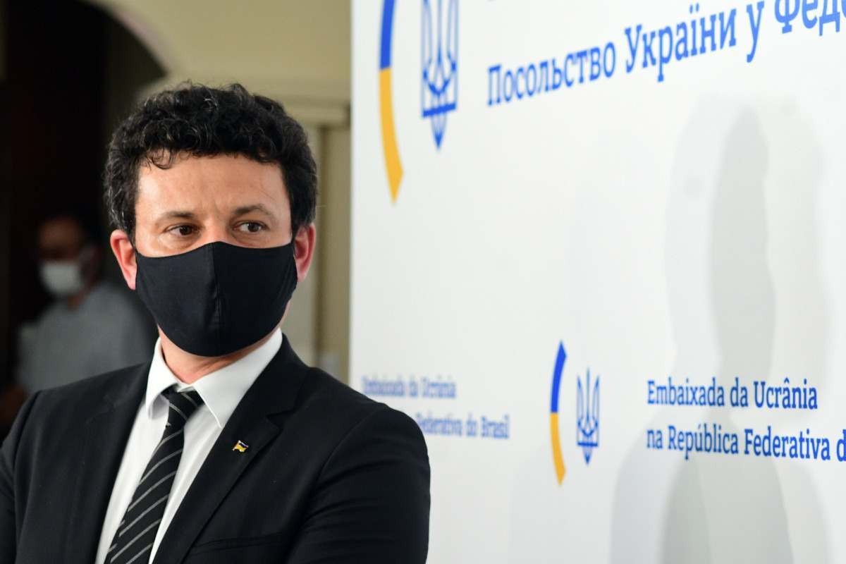 Encarregado de negócios da Ucrânia no Brasil pede que Bolsonaro condene Putin