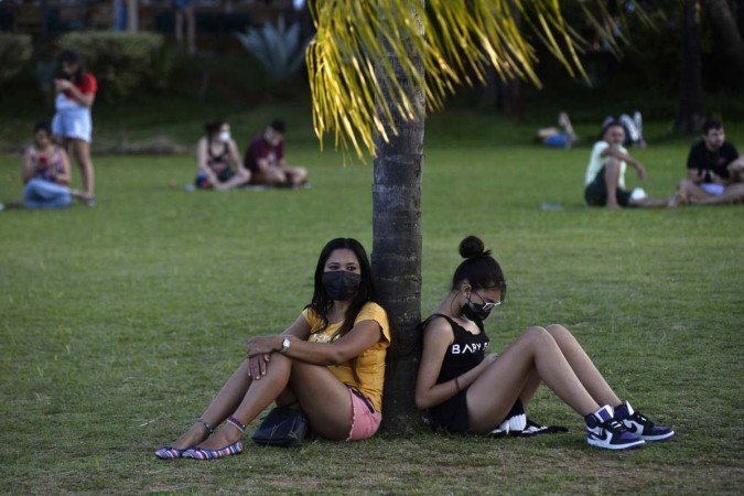  01/03/2022 Crédito: Minervino Júnior/CB/D.A Press. Brasil.  Brasilia - DF. Movimentação no Pontão do Lago Sul no último dia de carnaval.
