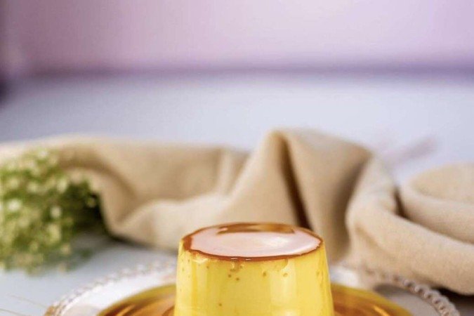 Pudim de leite ninho da confeiteira Paula Laryssa