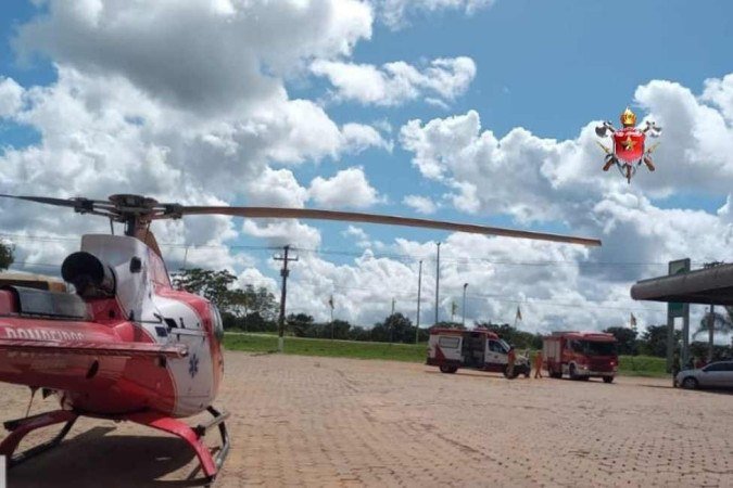 O homem foi socorrido pelos bombeiros, mas não resistiu - (crédito: CBMDF/Divulgação) O homem foi socorrido pelos bombeiros, mas não resistiu - (crédito: CBMDF/Divulgação)