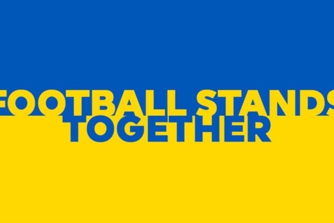 Liga Inglesa de Futebol se manifesta publicamente em apoio à Ucrânia