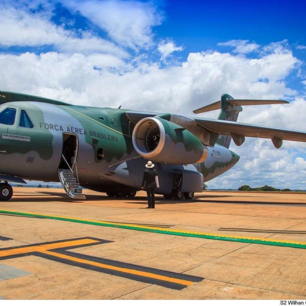 Dois aviões KC-390 da FAB devem resgatar brasileiros que estão na